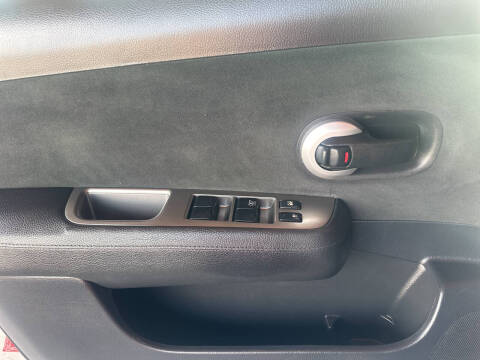 2012 Nissan Versa 1.8 S