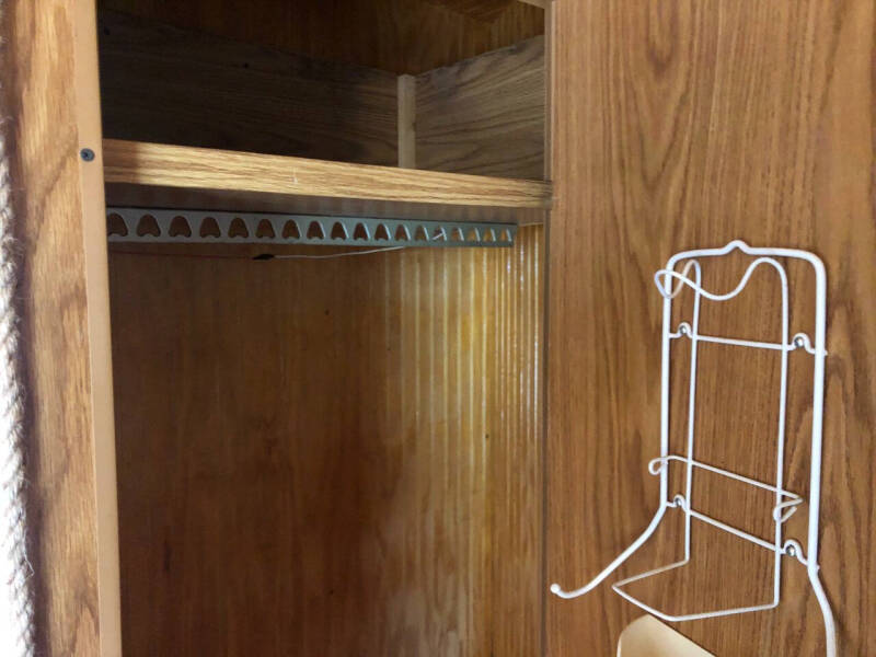 2001 KIEFER GENESIS X440