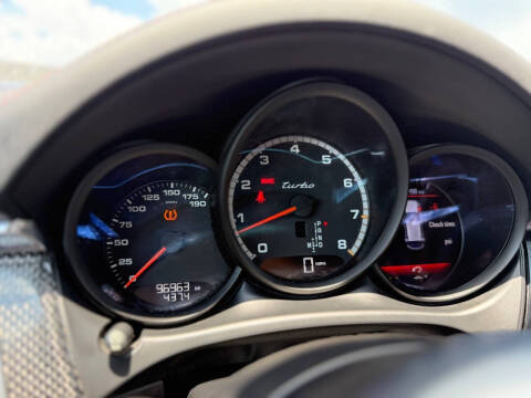 2015 Porsche Macan Turbo