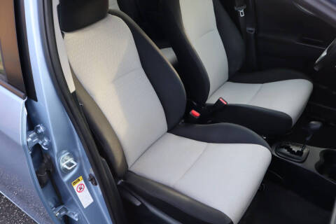 2014 Toyota Yaris 5-Door LE