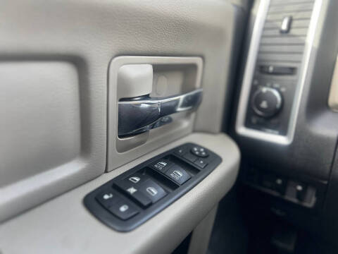 2012 RAM 1500 SLT