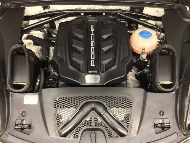 2017 Porsche Macan S