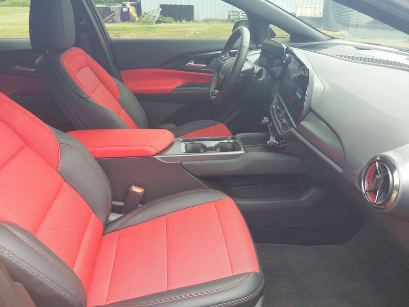 2025 Chevrolet Equinox EV RS