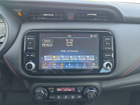 2021 Nissan Kicks SR