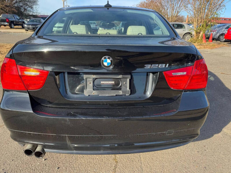 2011 BMW 3 Series 328i