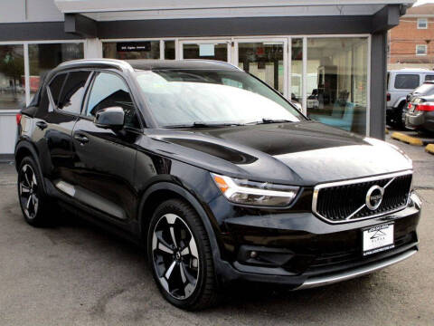 2020 Volvo XC40 T5 Momentum
