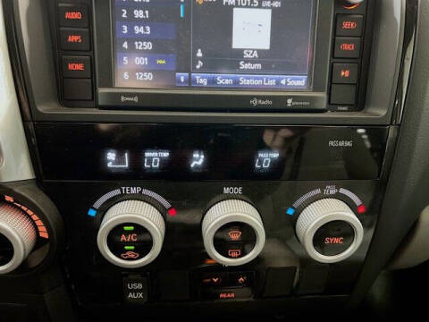 2019 Toyota Sequoia SR5