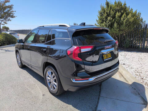 2024 GMC Terrain SLT