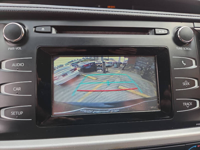 2017 Toyota Highlander LE