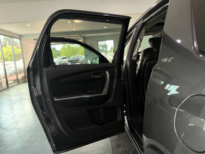 2011 Chevrolet Traverse LT