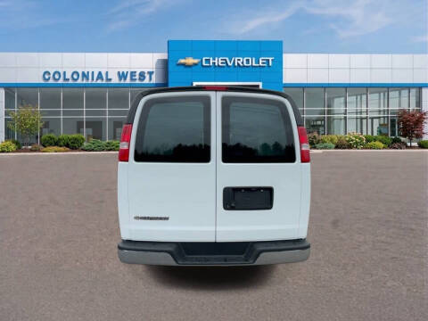 2025 Chevrolet Express 2500