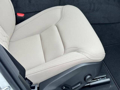 2026 Volvo XC60 T8 Plus