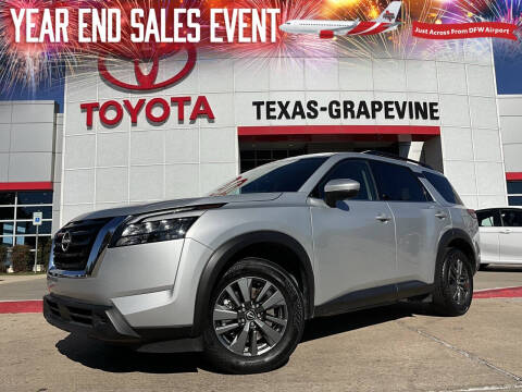 2025 Nissan Pathfinder SV