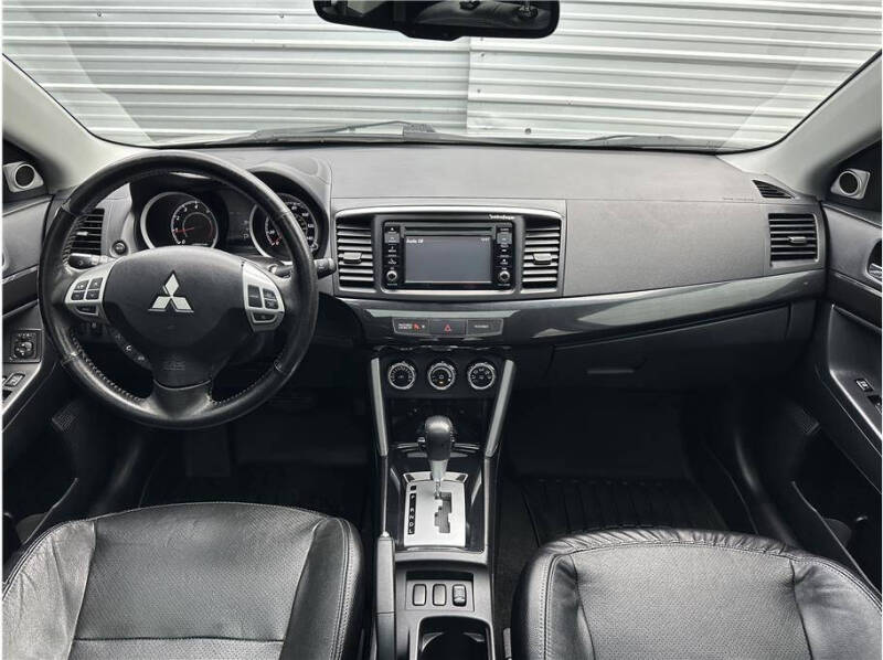 2017 Mitsubishi Lancer