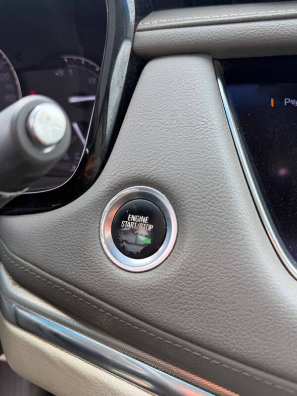 2017 Cadillac XT5 Luxury