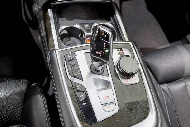 2022 BMW 7 Series 750i xDrive