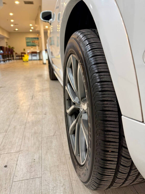 2018 Volvo XC90 T5 Momentum 7-Passenger