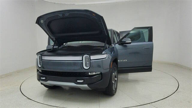 2023 Rivian R1T Adventure