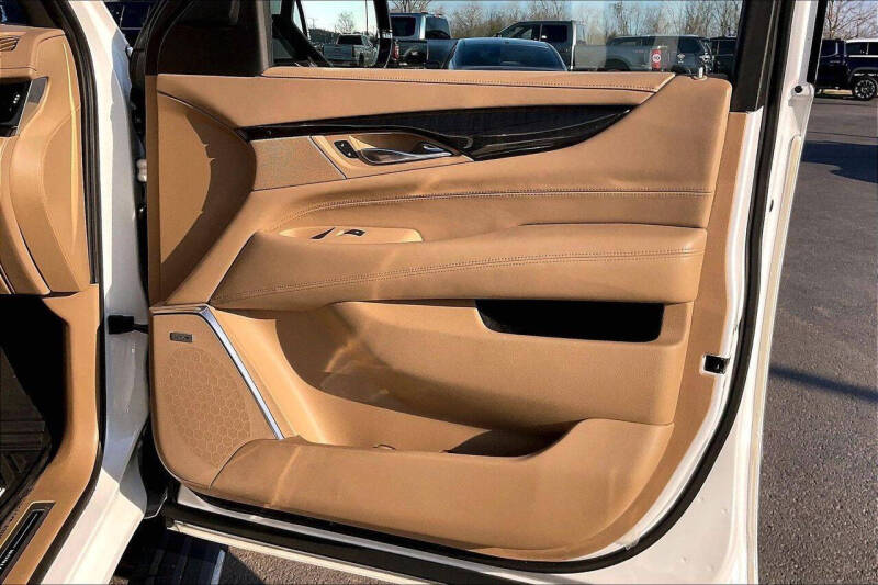 2020 Cadillac Escalade Platinum