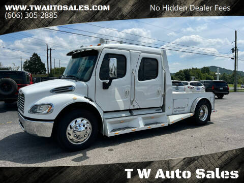 2005 Freightliner M2 106 for sale at T W Auto Sales in Science Hill KY