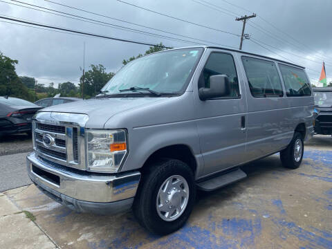 2011 Ford E-Series E-350 SD XL