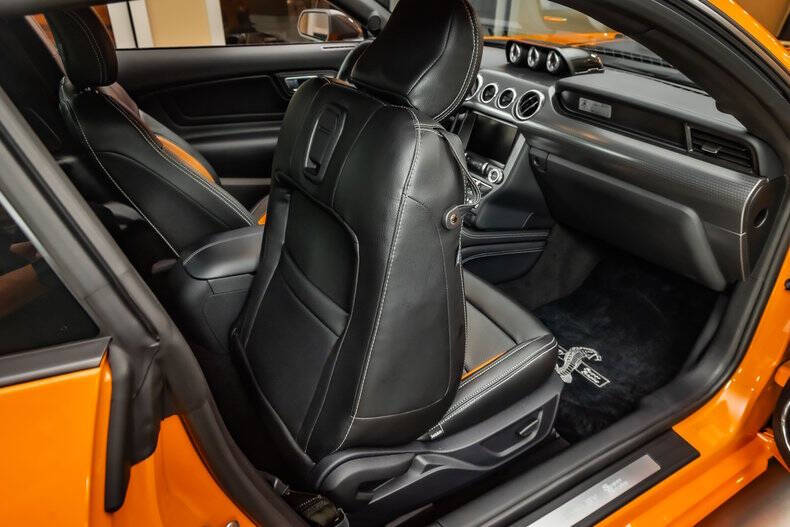 2020 Ford Mustang