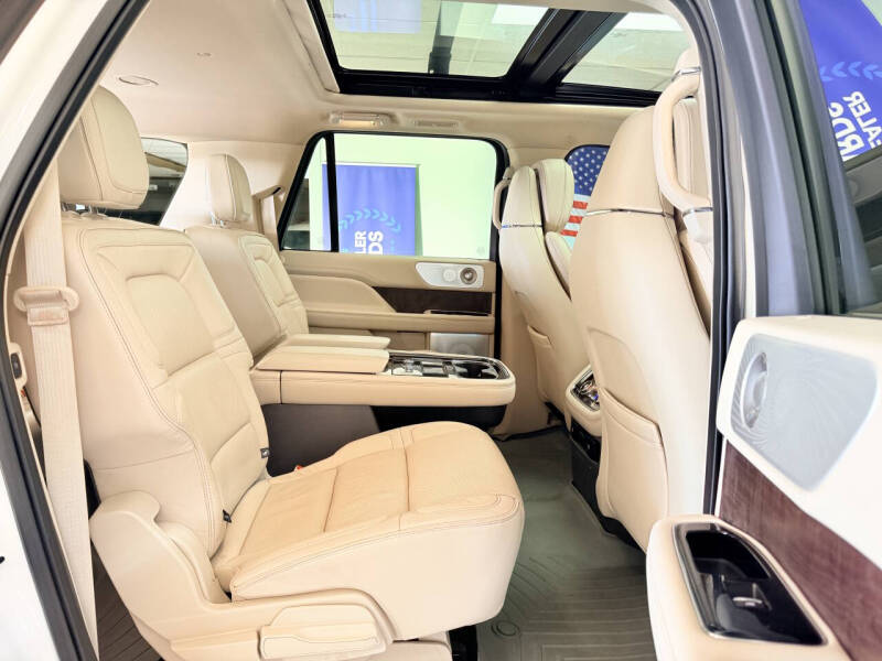 2019 Lincoln Navigator L Reserve