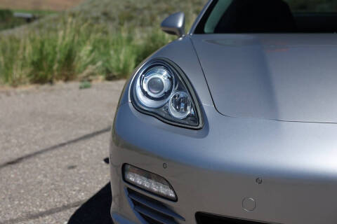 2011 Porsche Panamera 4