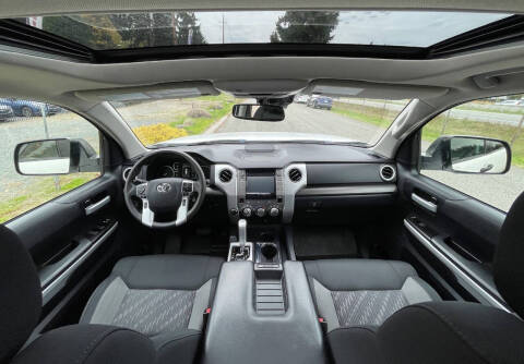 2018 Toyota Tundra SR5