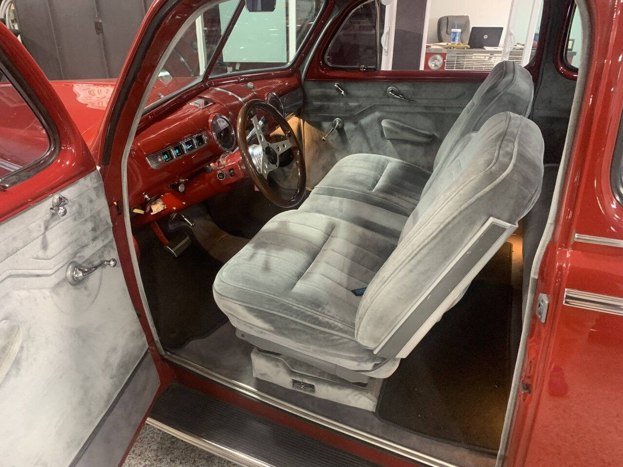 1946 Ford Super Deluxe 18