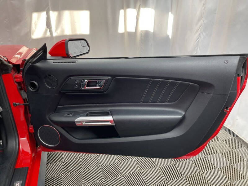 2017 Ford Mustang EcoBoost Premium