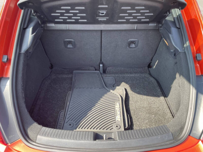 2018 Volkswagen Beetle 2.0T S