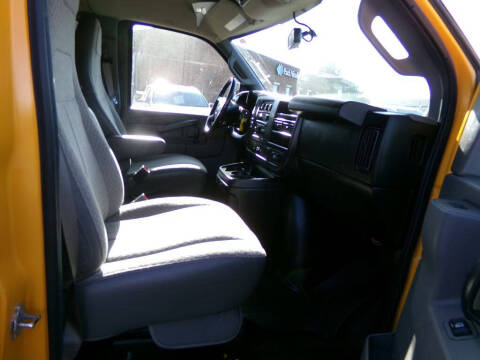 2017 Chevrolet Express LT 3500