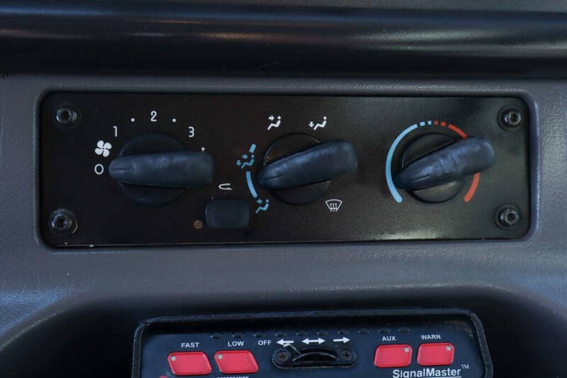 2016 Freightliner M2 106