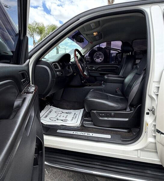 2011 GMC Yukon Denali