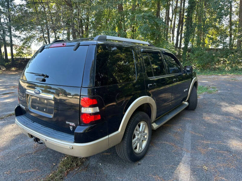 2006 Ford Explorer Eddie Bauer photo 10