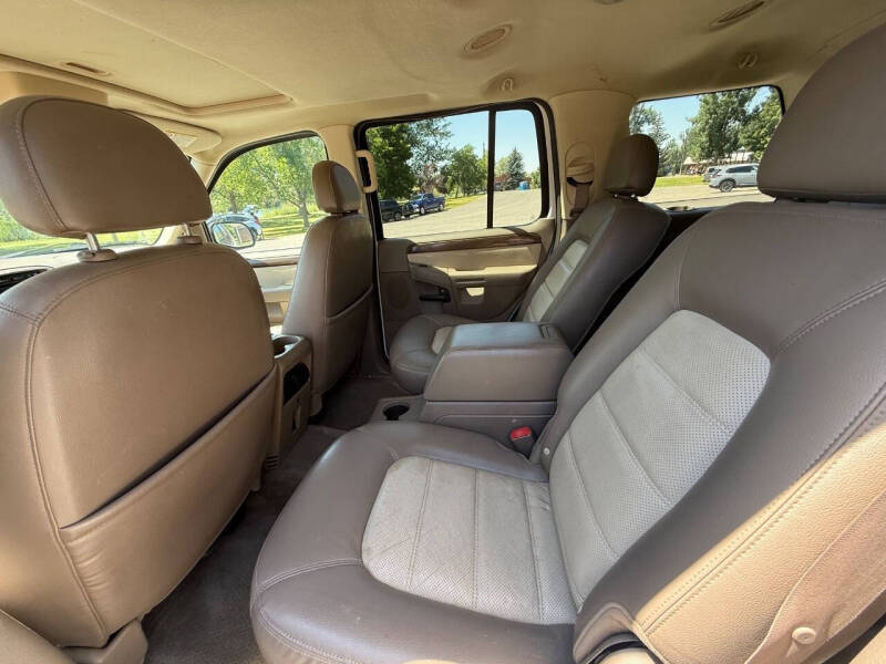 2005 Ford Explorer Eddie Bauer