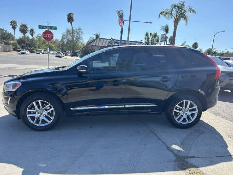 2017 Volvo XC60 T5 Dynamic