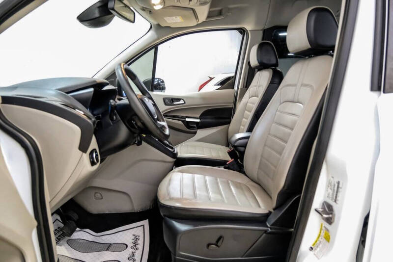 2020 Ford Transit Connect XLT