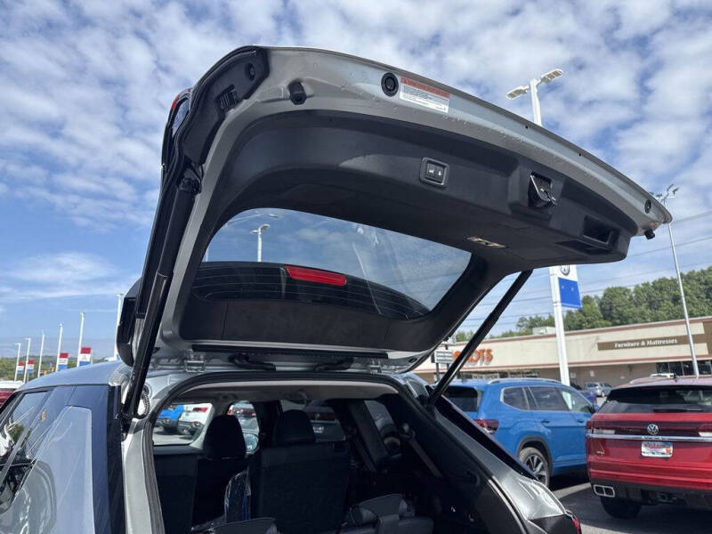 2025 Mitsubishi Outlander PHEV SE