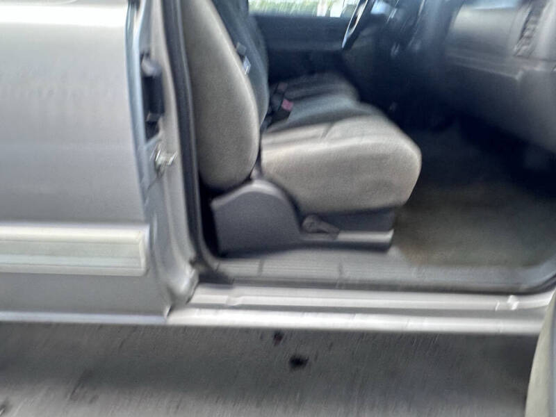 2004 Chevrolet Silverado 1500 LS