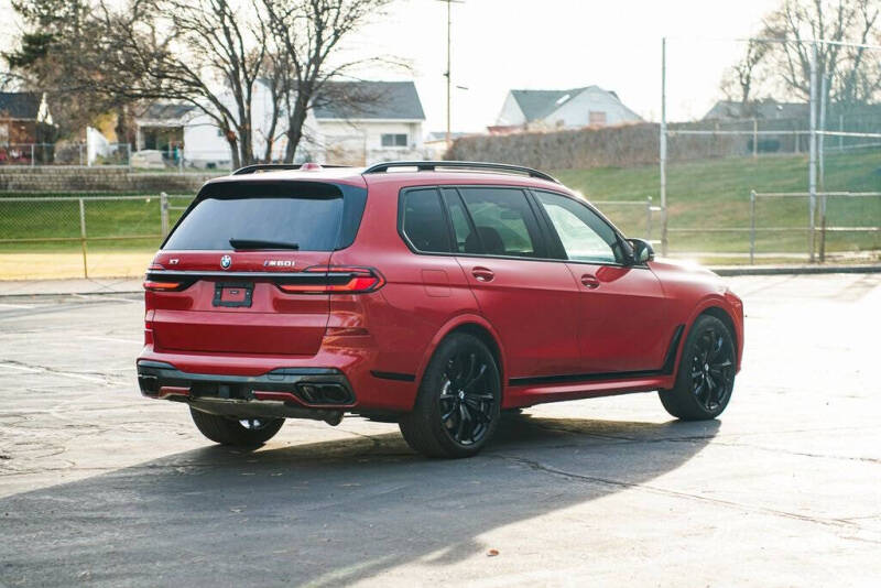 2025 BMW X7 M60i