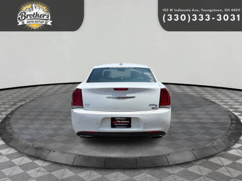 2016 Chrysler 300