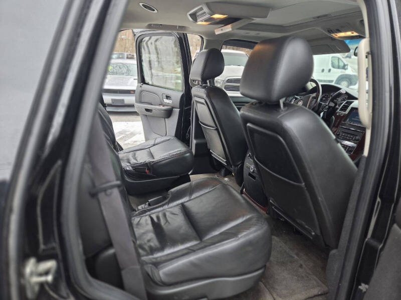 2012 Cadillac Escalade Luxury