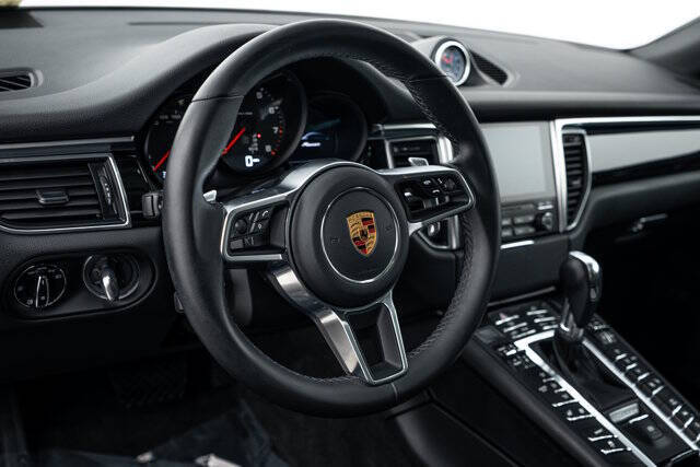 2018 Porsche Macan