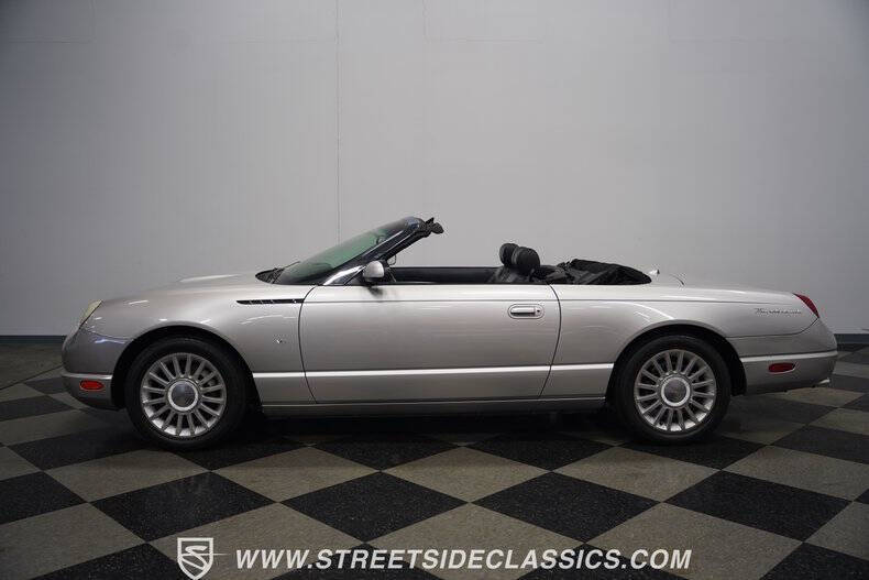 2004 Ford Thunderbird Deluxe