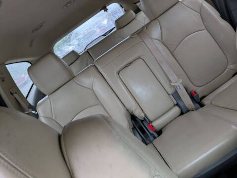 2011 Chevrolet Traverse LT