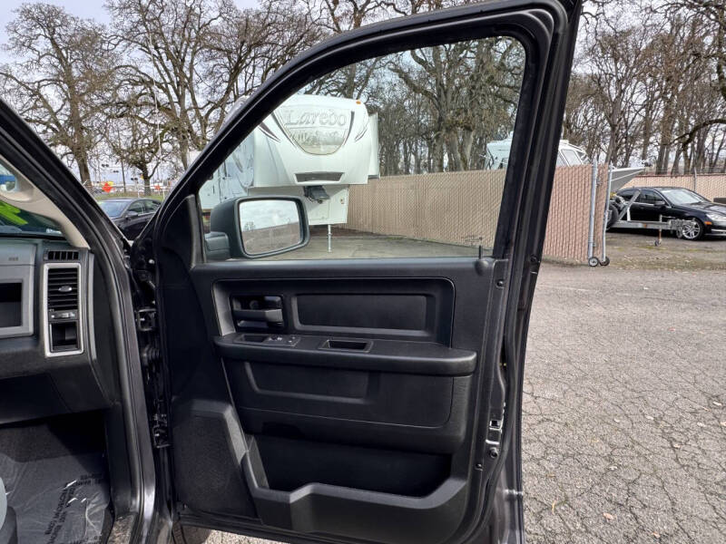 2019 RAM 1500 Classic Express