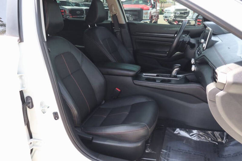 2022 Nissan Altima 2.5 SR