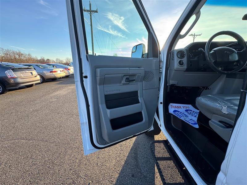 2014 Ford E-Series E-250